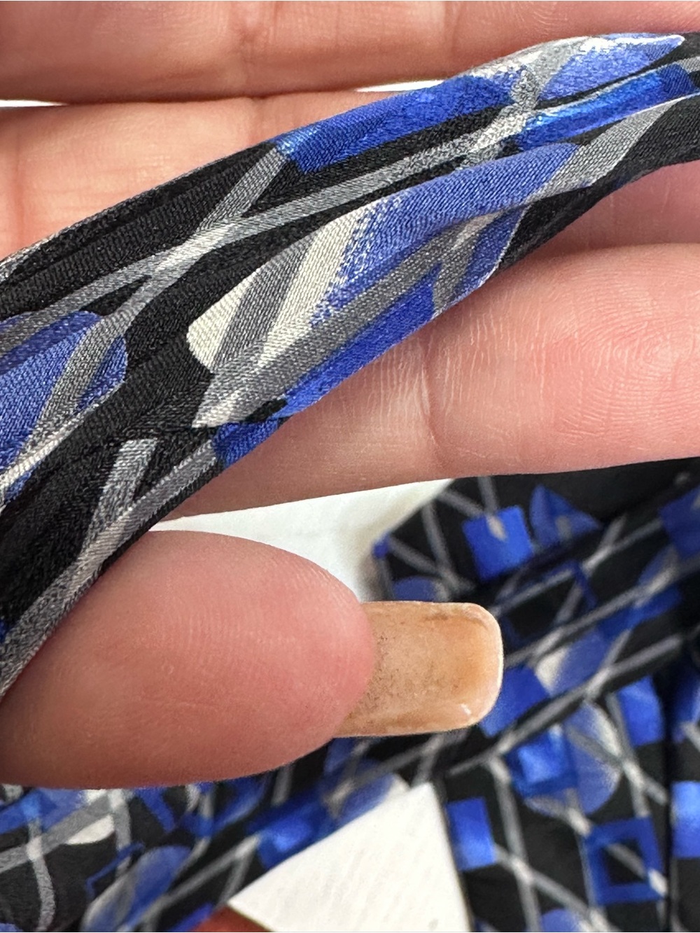 100% Silk Pavone Made In Italy Blue Black Silver Geometric Wide Necktie - Picture 8 of 8
